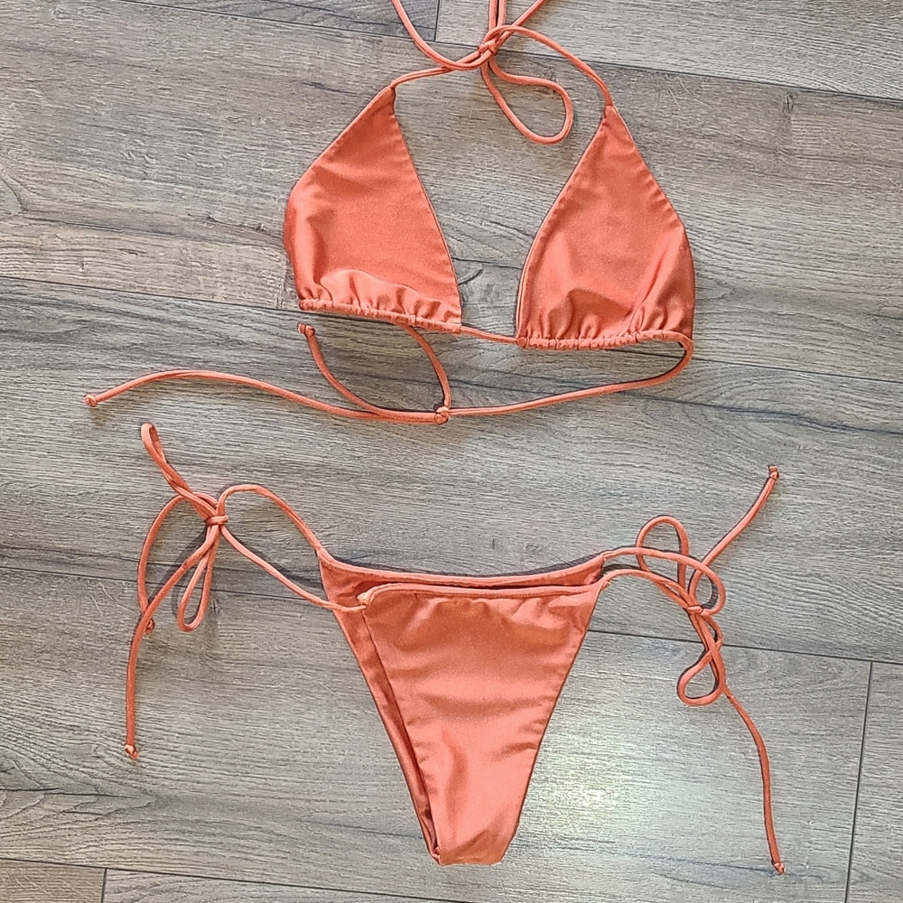 NYUD -Lined Paprika Sim Top and Bottoms Bikini- size XL Top/M Bottom Nearly New